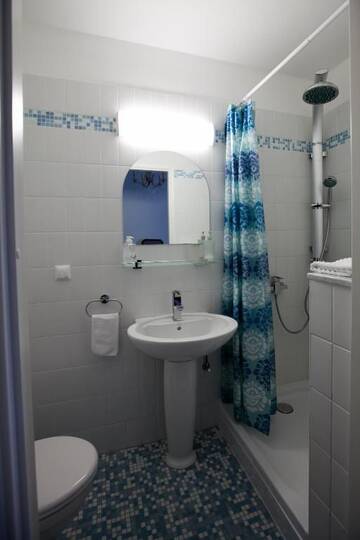 Фото номера Двухместный номер с 1 кроватью Гостевой дом Nina Kordon Guesthouse г. Алатскиви 3